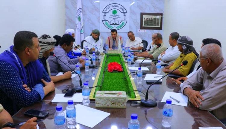 القاضي العامري: لا إقصاء ولا تحدٍّ لأي طرف سياسي في مسار مؤتمر حضرموت الجامع