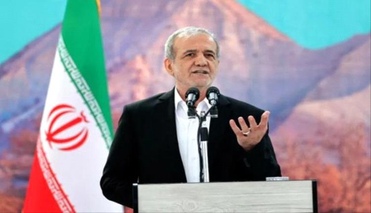 الرئيس الإيراني يتهم إسرائيل بمحاولة اغتياله