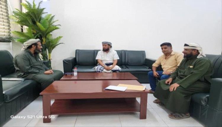 مدير علاقات الحزام الأمني يبحث مع نائب وزير الأوقاف ومدير صندوق النظافة بعدن تعزيز التعاون المشترك
