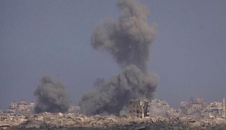 غزة.. عشرات القتلى والجرحى وقصف يستهدف النازحين والمنازل والبنى التحتية