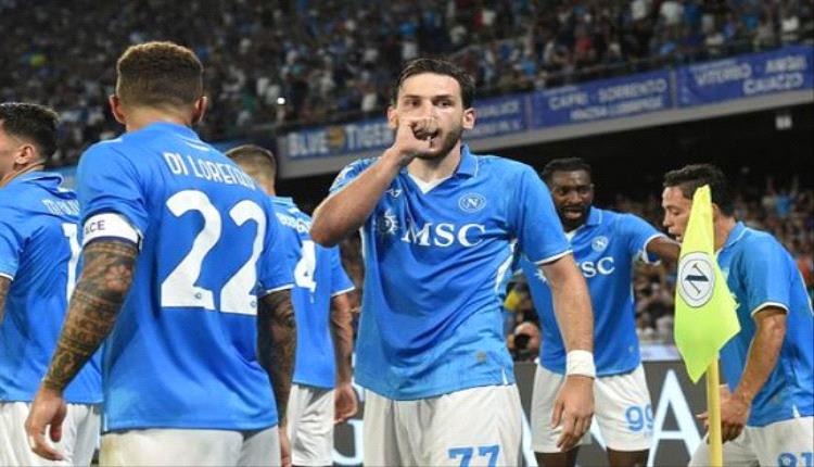 نابولي يعزز دفاعه بالتعاقد مع بوكيما من بولونيا