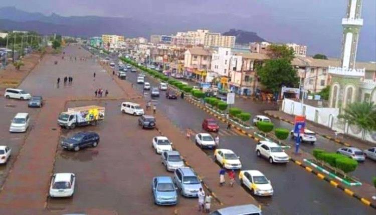 مصادر مسؤولة تؤكد انخفاض سعر البنزين في عدن خلال الايام القادمة وتكشف السبب
