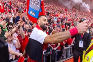 وزير مصري يتدخل لمنع محمد صلاح من الاعتزال دوليا