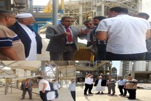 المدير العام التنفيذي لهيئة المواصفات والمقاييس يزور مصنع اسمنت دار اليمن بالعاصمة عدن