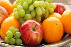 ما الأفضل لأمعائك؟ فواكه مفيدة وأخرى يُنصح بتجنبها