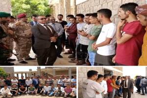 عندما أتى رئيس جامعة عدن إلى معسكر بدر
