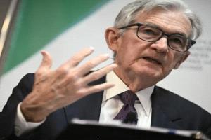 ترمب يدعو رئيس مجلس الاحتياطي إلى الاستقالة
