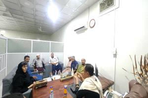 نائب رئيس العلاقات الخارجية بمؤتمر حضرموت الجامع بتريم يلتقي الباحثة السويسرية إلهام مانع