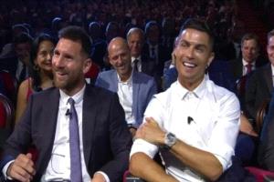 بصورة مع الأب .. كريستيانو جونيور يحرج رونالدو وميسي