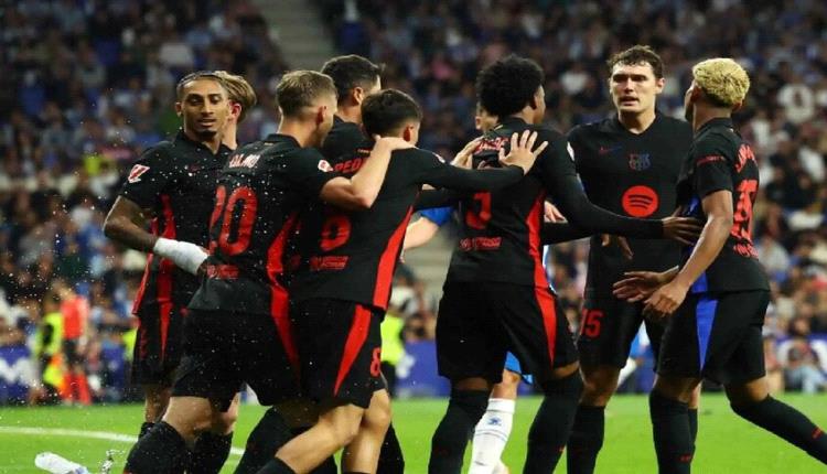 نجوم برشلونة يحتفلون بلقب الدوري الإسباني بالمستشفى
