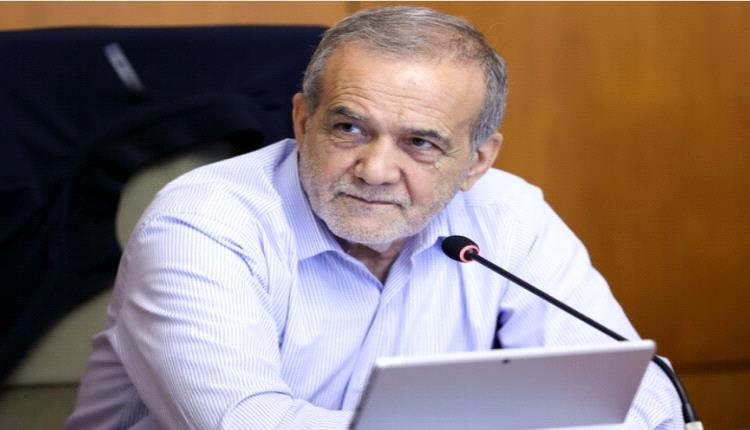تارة يتحدث عن السلام وتارة أخرى عن الحرب ولا نعلم ماذا نصدق.