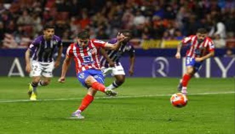 ثنائية ألفاريز تقود أتليتيكو لفوز سهل على بيتيس بالدوري