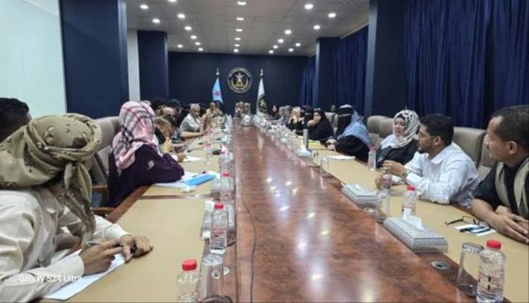 تحاد مكافحة الفساد يطالب الوزراء بكشف إقرارات الذمة المالية