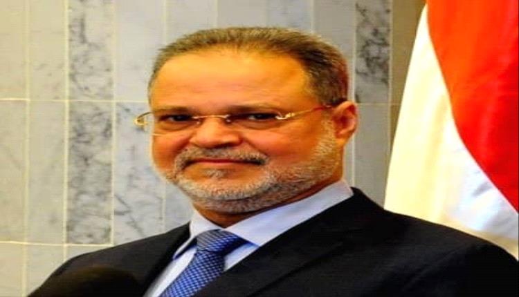 المخلافي: لن تحقق الشرعية الانتصار على الإنقلابيين وفيها من يمارس الانقلاب على القانون