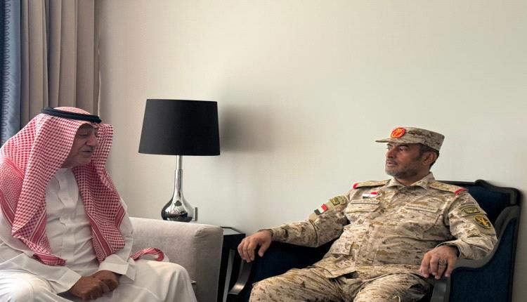 الرياض: رئيس الأركان اليمني يبحث ومدير عام "مسام" خطط العمل المستقبلية