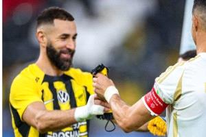 رونالدو يتبنى فكر بنزيما مع الاتحاد