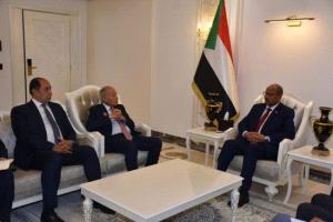 أبو الغيط يلتقى نائب رئيس مجلس السيادة السودانى في بغداد