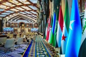 انطلاق أعمال القمة العربية..