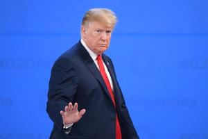 برلماني إيراني يعلق على نية ترامب تغيير اسم "الخليج الفارسي"