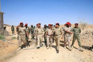 قائد المنطقة العسكرية الثانية يطلع على الجاهزية القتالية للواء "شبام" بدوعن