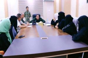 اللواء الشعيبي يشيد بدور الشرطة النسائية ويحُثّ المستجدات على الانضباط واليقظة الأمنية
