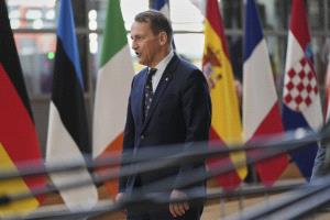 بولندا: تشكيل جيش أوروبي موحد حلم لن يتحقق