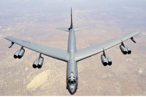 الولايات المتحدة تنشر قاذفات "بي-52" في قاعدة جوية بالمحيط الهندي