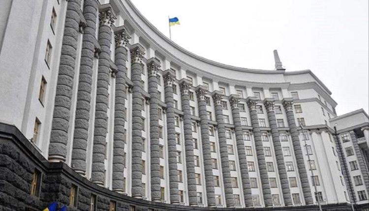 روسيا تفرض عقوبات على مسؤولين بالحكومة الأوكرانية