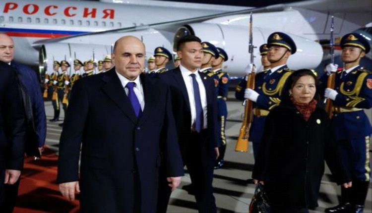 الرئيس الصيني يجتمع مع رئيس الوزراء الروسي في بكين