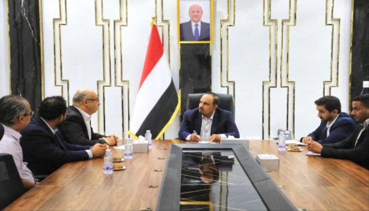 محافظ حضرموت يبحث مع وفد منظمة اليونيسكو تعزيز التعاون في حماية التراث الثقافي
