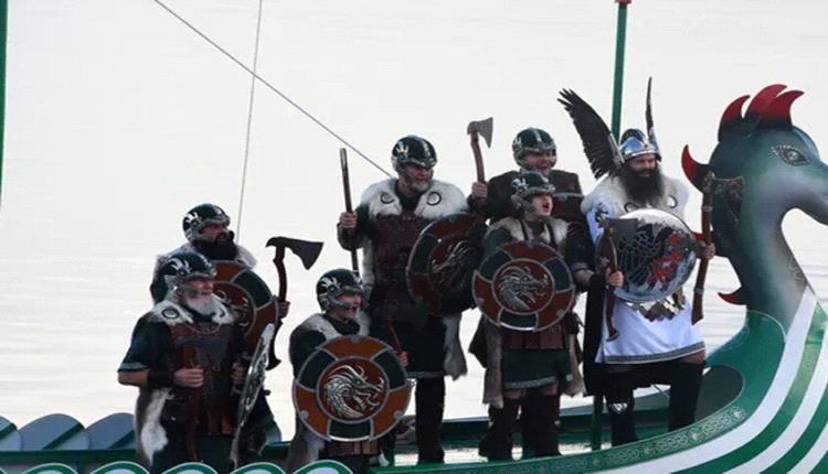 مذبحة بيد ملك "تعيس"!