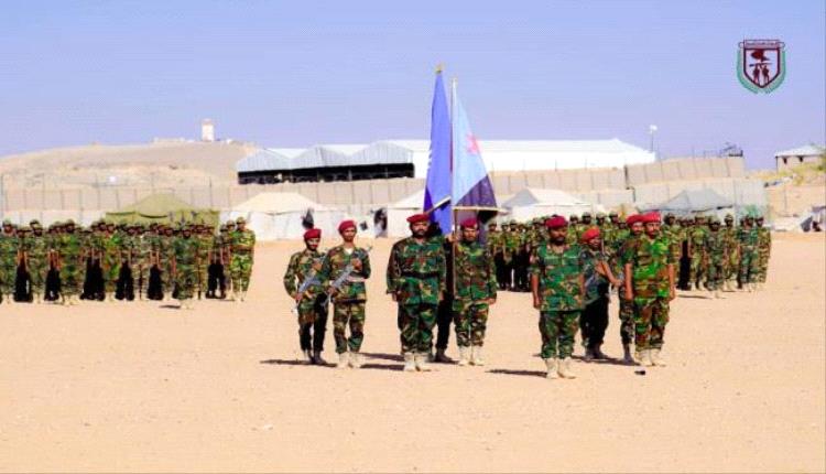 قوات دفاع شبوة تحتفل بتخريج اللواء الثامن-مستجدين- واستعراض جاهزي..