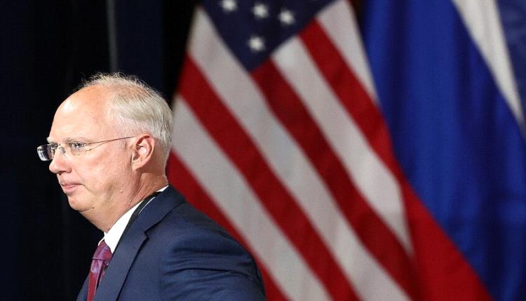 "أمر نادر".. دميترييف يعلق على صمت واشنطن إزاء فضيحة الفساد الأوكرانية