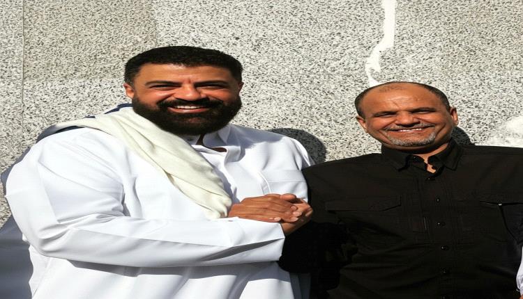 اللواء شلال علي شايع يشارك الأستاذ أحمد سالمين وعائلة آل فدعق أفراحهم