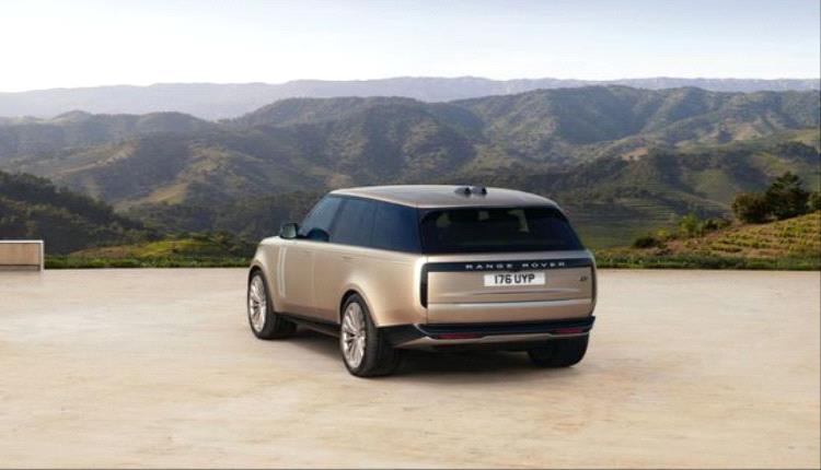 جاكوار لاند روفر تسجل خسائر بسبب هجوم إلكتروني