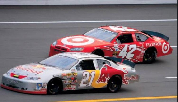 سائقو فورمولا 1 حذرون من بداية ممطرة لسباق لاس فيجاس