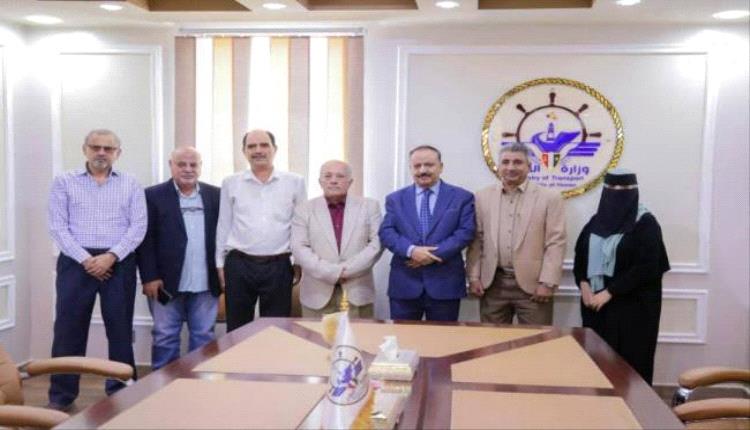 نقابة الصحفيين والإعلاميين الجنوبيين تكرم وزير النقل
