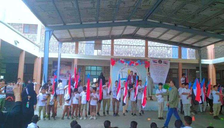 مدرسة " خالد بن الوليد" تحتفي بالذكرى ال٥٨ لعيد الاستقلال المجيد ٣٠ نوفمبر