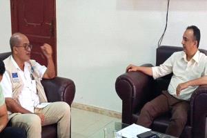 نائب مدير صحة عدن يناقش مع منظمة هانديكاب انترناشونال أوجه التعاون المشترك
