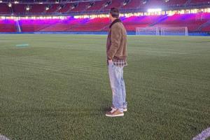 أول تعليق من رئيس برشلونة على زيارة ميسي لملعب "كامب نو"