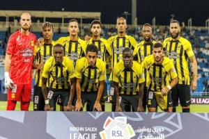 الاتحاد يستقبل الأهلي في قمة جدة بحثا عن العودة للطريق الصحيح