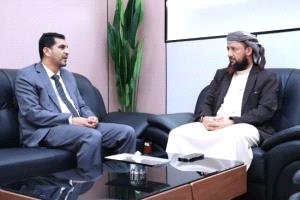 لقاء بين الأوقاف والشؤون القانونية لتعزيز التعاون المشترك
