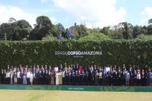 قادة العالم يتعهدون بدفع 11 مليار دولار لمكافحة الإيدز والملاريا والسل