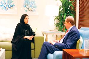 الدكتور شايع محسن عاده محشر زيادة عن تحشيرة ذولاك الأوادم أصحاب فك لي باطير !!! 