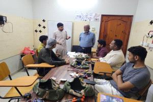 رئيس نقابة المهندسين بحضرموت يدشّن الدورة الهندسية المهنية في مجال التمديدات الكهربائية الدفعة الثالثة