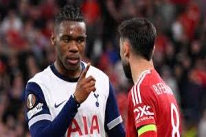 توتنهام يدعم لاعبه أودوغي بعد تعرضه لتهديد مزعوم بسلاح ناري