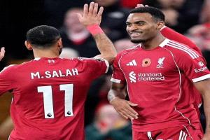 هل نفض ليفربول غبار شهر كبيس لم يذق فيه لا عنب اليمن ولا بلح الشام..؟