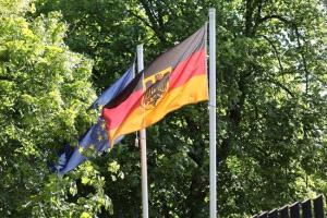 انتحار التوأمتين كيسلر عن عمر 89 عامًا