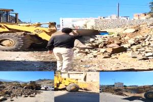 المشمر يتابع ميدانياً حملة رفع مخلفات البناء من شوارع وادي القاضي بـ«تعز»