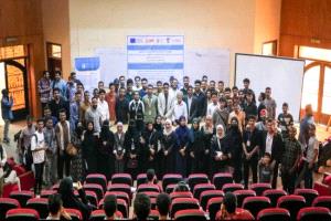 مؤسسة إنسجام تنفذ خامس جلساتها الحوارية حول بناء السلام والحوار الطلابي بالعاصمة عدن
